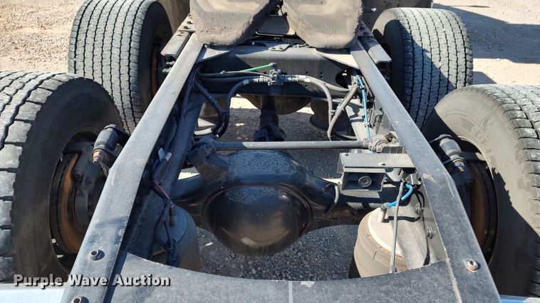 image for item LP9158 2018 Freightliner Cascadia 125 semi truck