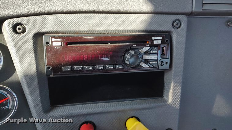 image for item LP9158 2018 Freightliner Cascadia 125 semi truck