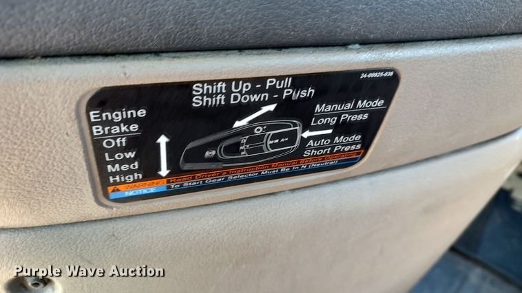 image for item LP9158 2018 Freightliner Cascadia 125 semi truck