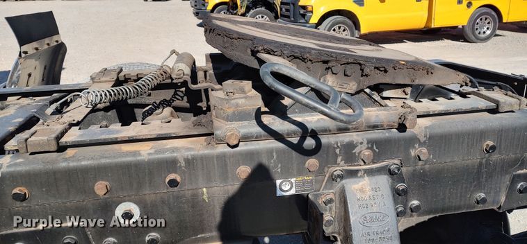 image for item LP9159 2016 Peterbilt 567  semi truck