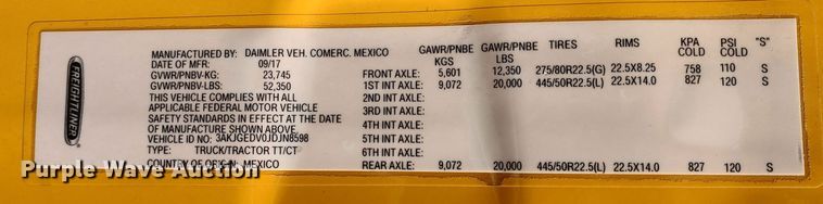 image for item LP9160 2018 Freightliner Cascadia 125  semi truck