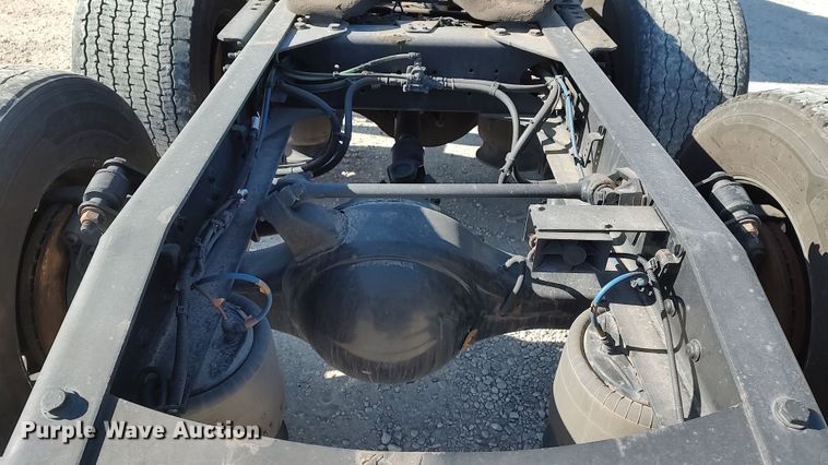 image for item LP9161 2018 Freightliner Cascadia 125  semi truck