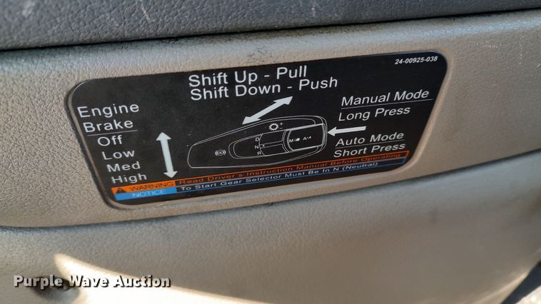 image for item LP9161 2018 Freightliner Cascadia 125  semi truck