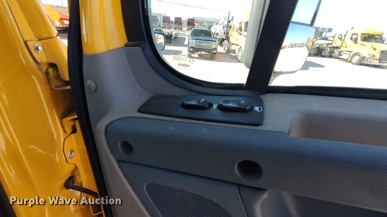 image for item LP9161 2018 Freightliner Cascadia 125  semi truck