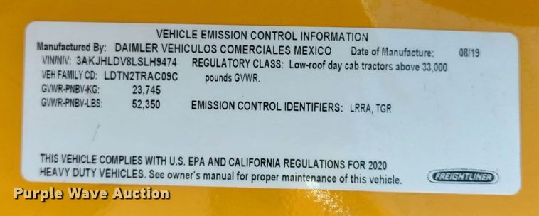 image for item LP9163 2020 Freightliner Cascadia 126  semi truck