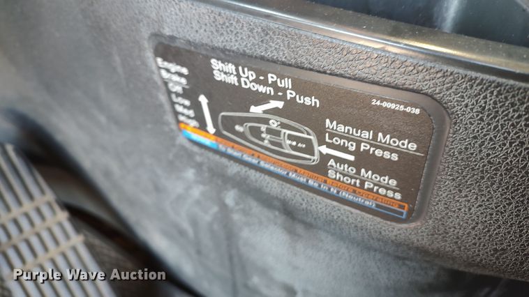 image for item LP9165 2020 Freightliner Cascadia 126  semi truck