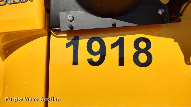 image for item LP9165 2020 Freightliner Cascadia 126  semi truck