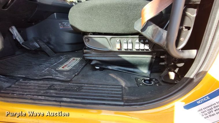 image for item LP9168 2020 Freightliner Cascadia 126  semi truck