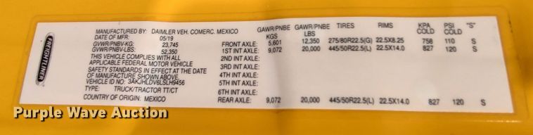 image for item LP9168 2020 Freightliner Cascadia 126  semi truck