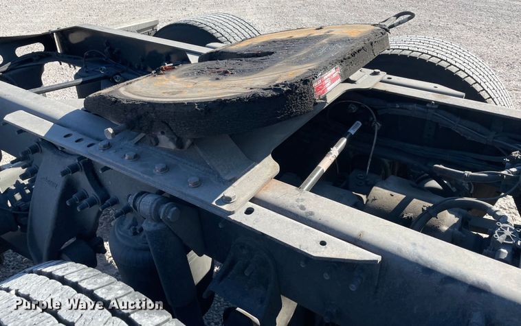 image for item LP9169 2018 Freightliner Cascadia 125  semi truck