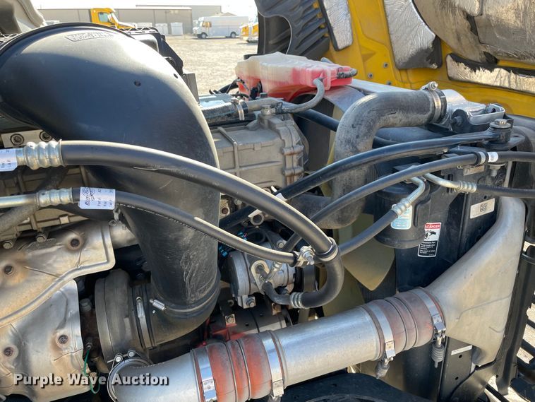 image for item LP9169 2018 Freightliner Cascadia 125  semi truck