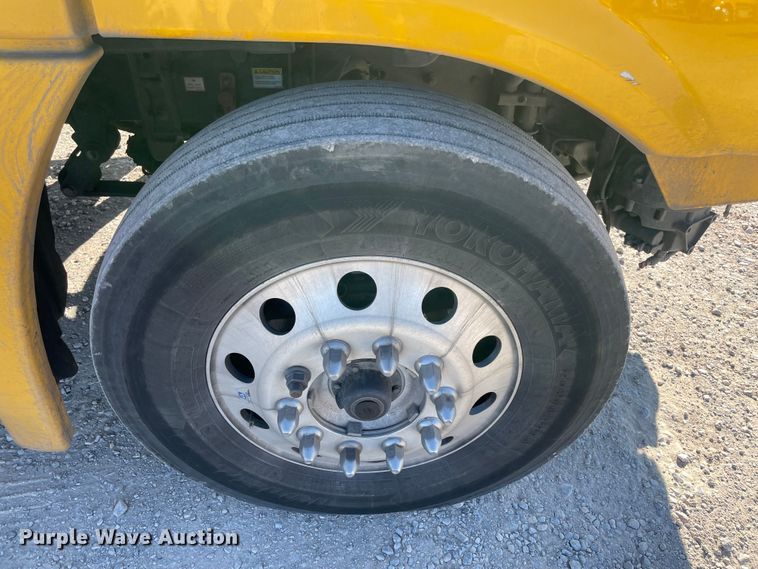 image for item LP9169 2018 Freightliner Cascadia 125  semi truck