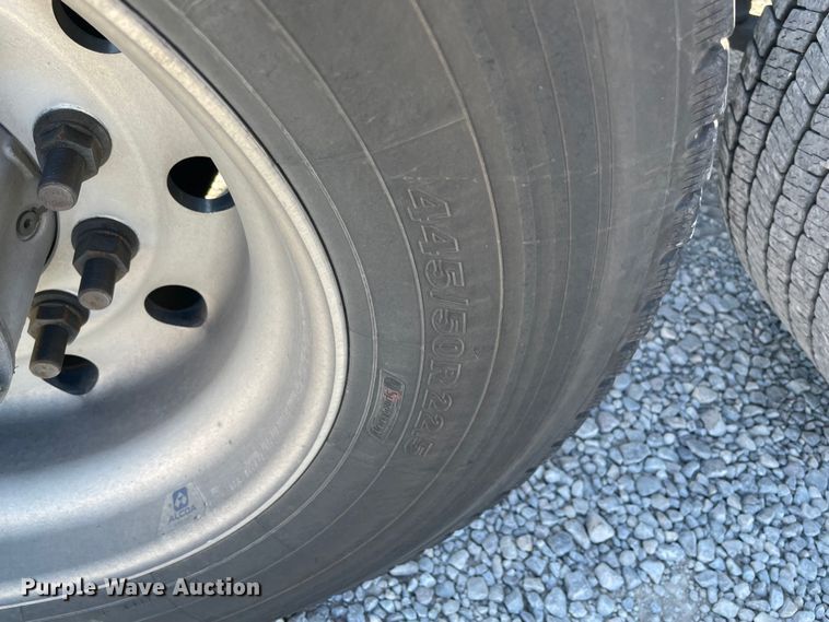 image for item LP9169 2018 Freightliner Cascadia 125  semi truck