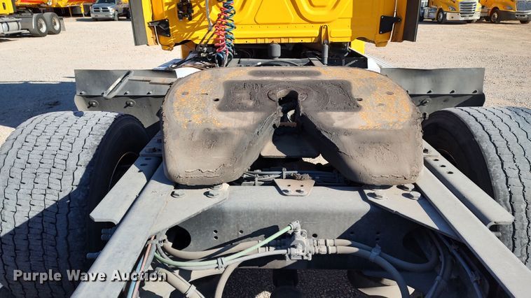 image for item LP9170 2018 Freightliner Cascadia 125  semi truck