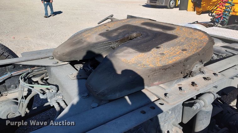 image for item LP9170 2018 Freightliner Cascadia 125  semi truck