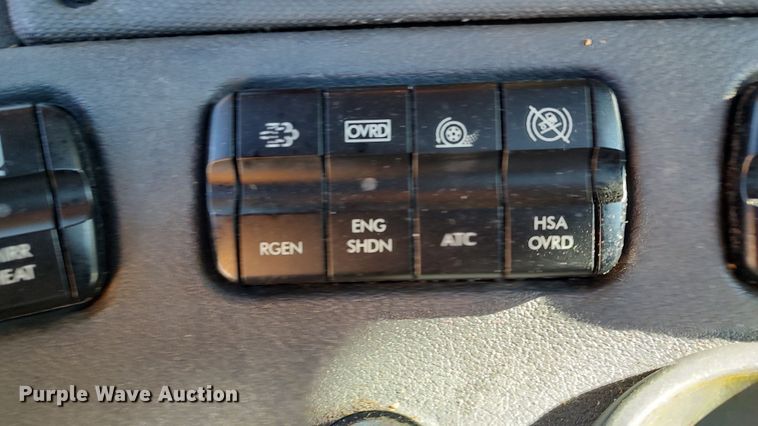 image for item LP9170 2018 Freightliner Cascadia 125  semi truck