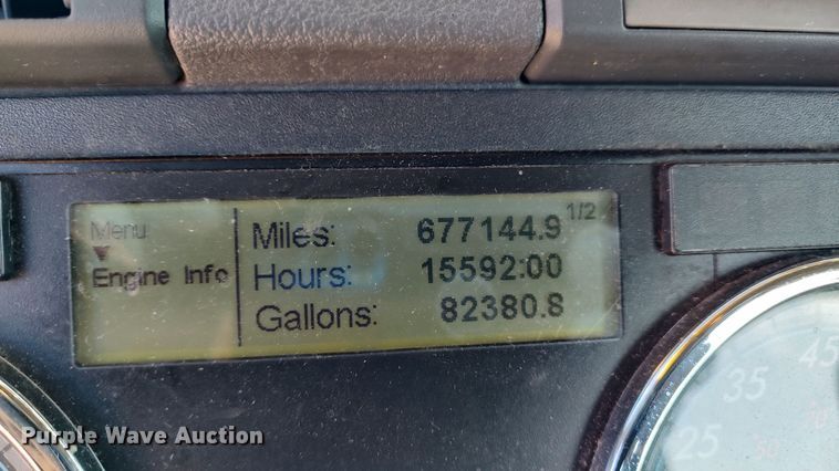 image for item LP9170 2018 Freightliner Cascadia 125  semi truck