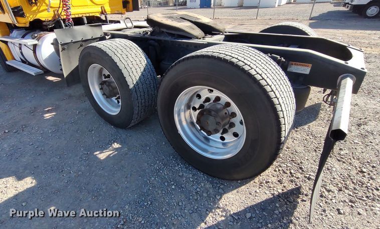 image for item LP9170 2018 Freightliner Cascadia 125  semi truck