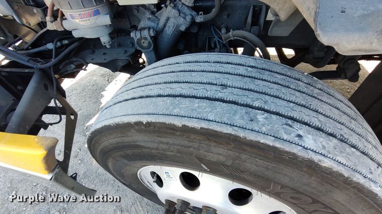 image for item LP9170 2018 Freightliner Cascadia 125  semi truck