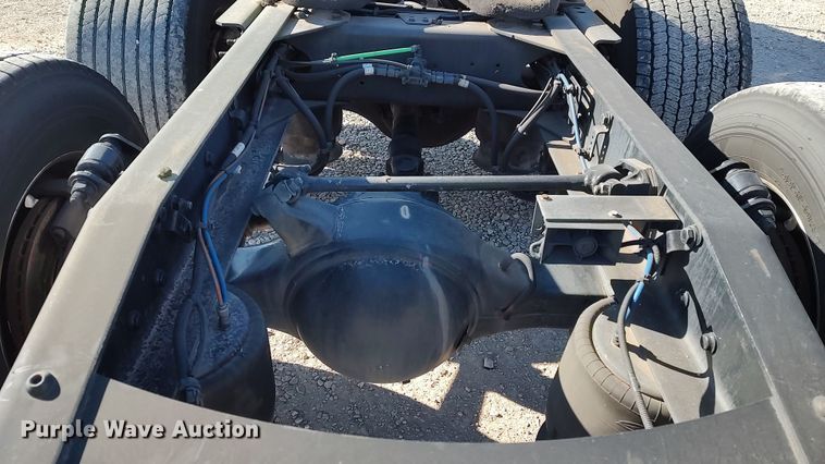 image for item LP9171 2018 Freightliner Cascadia 125  semi truck