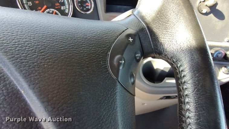 image for item LP9171 2018 Freightliner Cascadia 125  semi truck