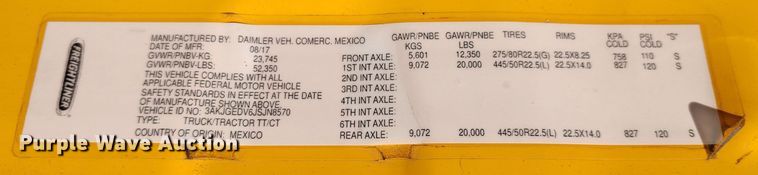 image for item LP9171 2018 Freightliner Cascadia 125  semi truck