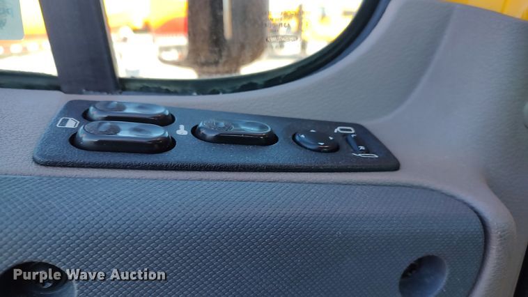 image for item LP9172 2018 Freightliner Cascadia 125  semi truck