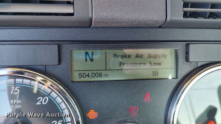 image for item LP9172 2018 Freightliner Cascadia 125  semi truck