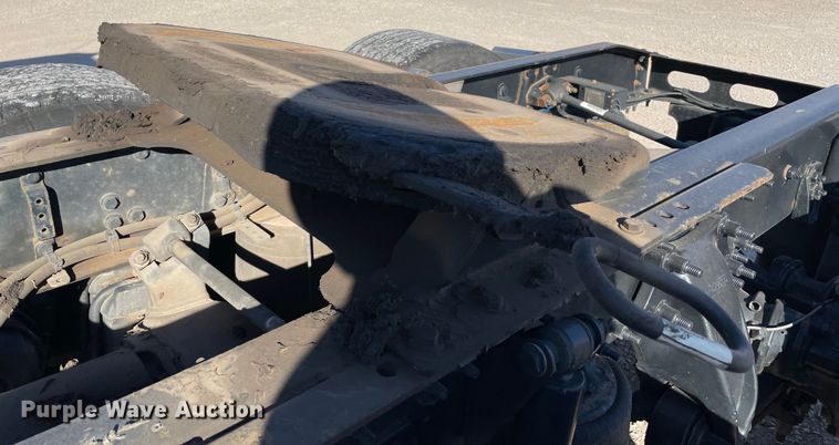 image for item LP9173 2017 Freightliner Cascadia 125  semi truck