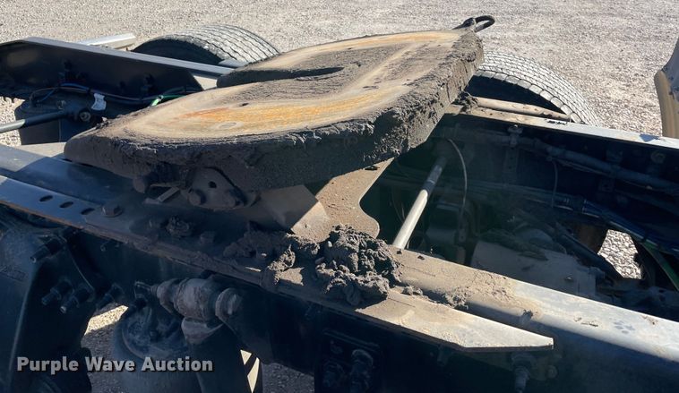 image for item LP9173 2017 Freightliner Cascadia 125  semi truck