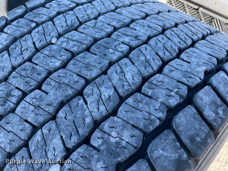 image for item LP9175 2019 Kenworth T680  semi truck