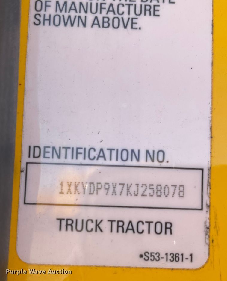 image for item LP9175 2019 Kenworth T680  semi truck