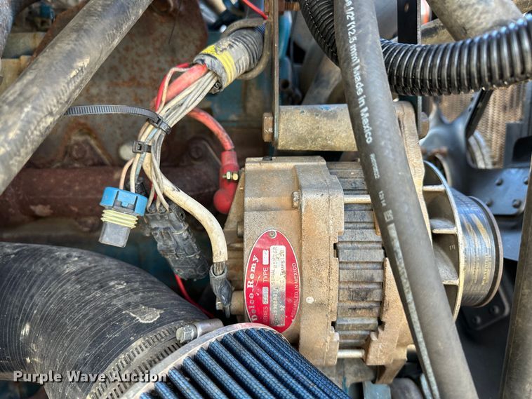 image for item LT9292 2011 International TranStar 8600  semi truck