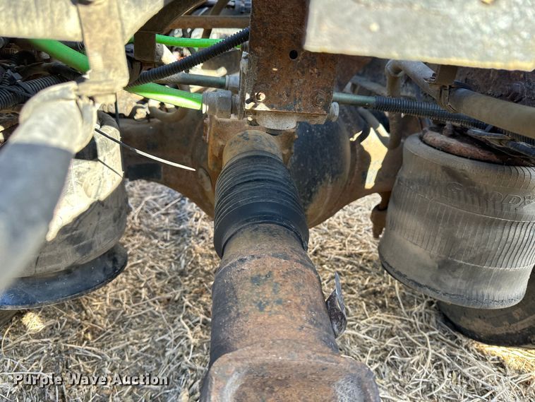 image for item LT9292 2011 International TranStar 8600  semi truck