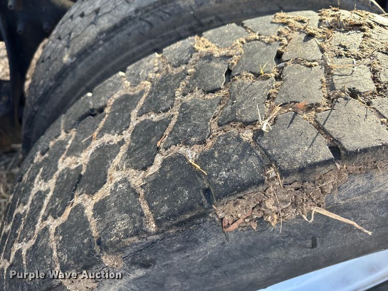 image for item LT9292 2011 International TranStar 8600  semi truck