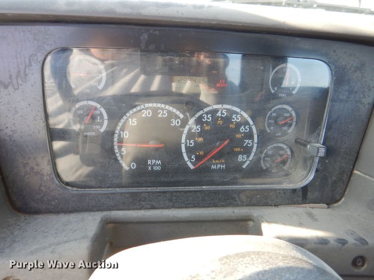 image for item MJ9973 2003 Sterling LT9500  truck cab and chassis