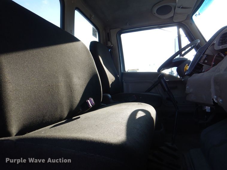 image for item MJ9973 2003 Sterling LT9500  truck cab and chassis