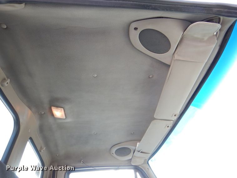 image for item MJ9973 2003 Sterling LT9500  truck cab and chassis