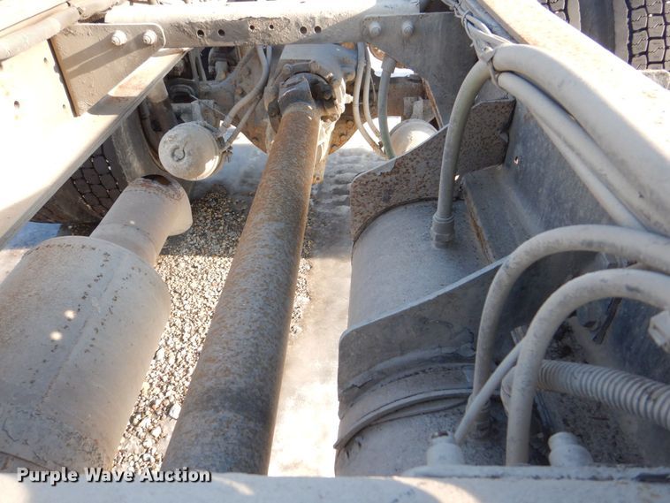 image for item MJ9973 2003 Sterling LT9500  truck cab and chassis