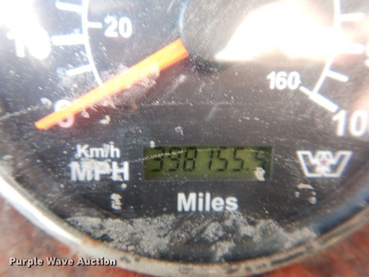 image for item MJ9982 2007 Western Star 4900  semi truck