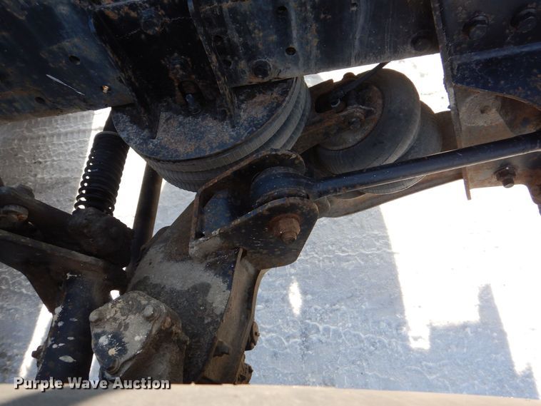 image for item MJ9982 2007 Western Star 4900  semi truck