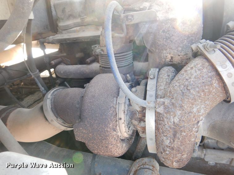 image for item MJ9982 2007 Western Star 4900  semi truck