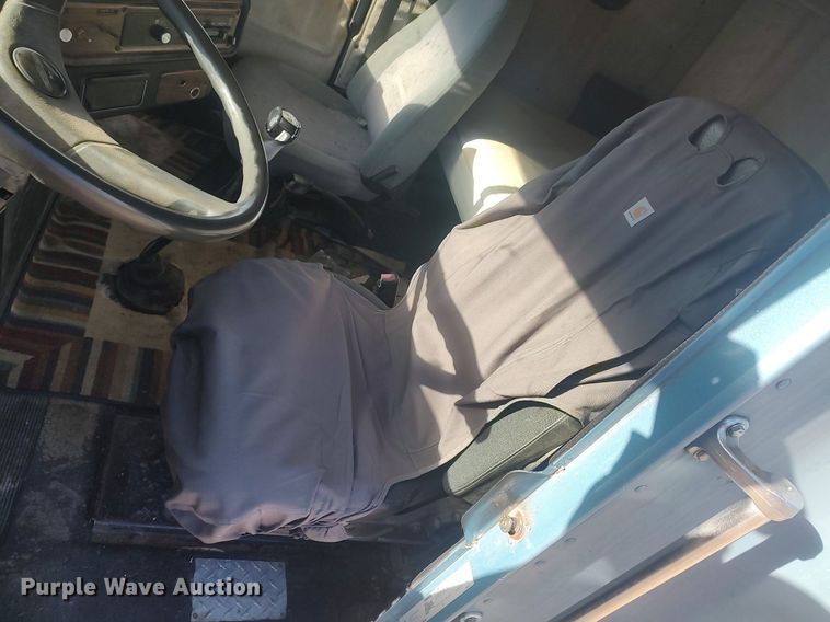 image for item MM9956 1993 Freightliner FLD  semi truck