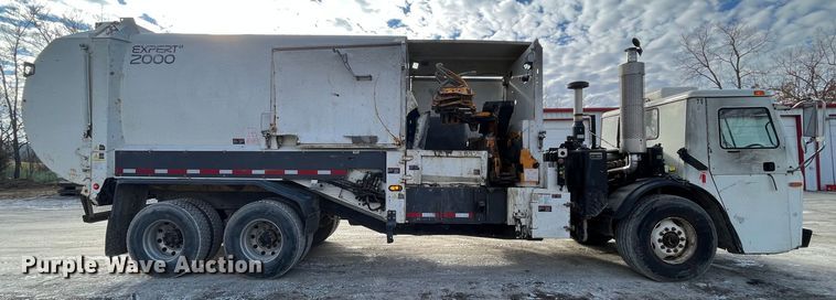 image for item MW9449 2007 Mack LE613 refuse truck