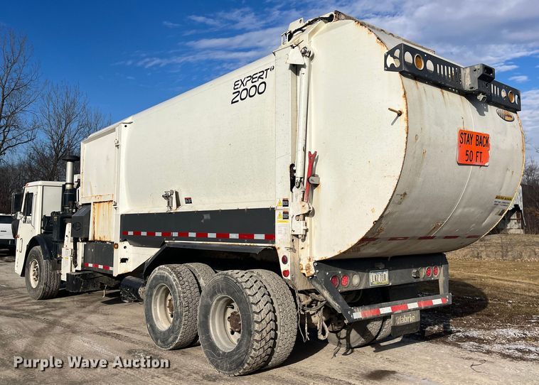 image for item MW9449 2007 Mack LE613 refuse truck