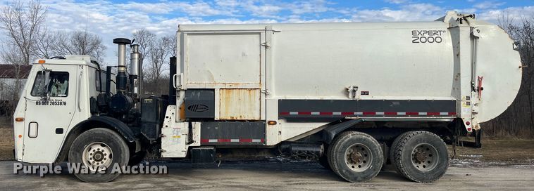 image for item MW9449 2007 Mack LE613 refuse truck