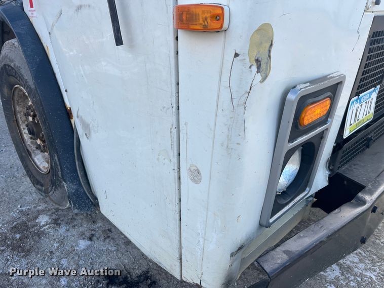 image for item MW9449 2007 Mack LE613 refuse truck