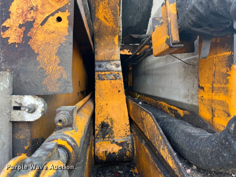 image for item MW9449 2007 Mack LE613 refuse truck