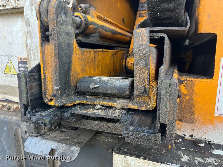 image for item MW9449 2007 Mack LE613 refuse truck