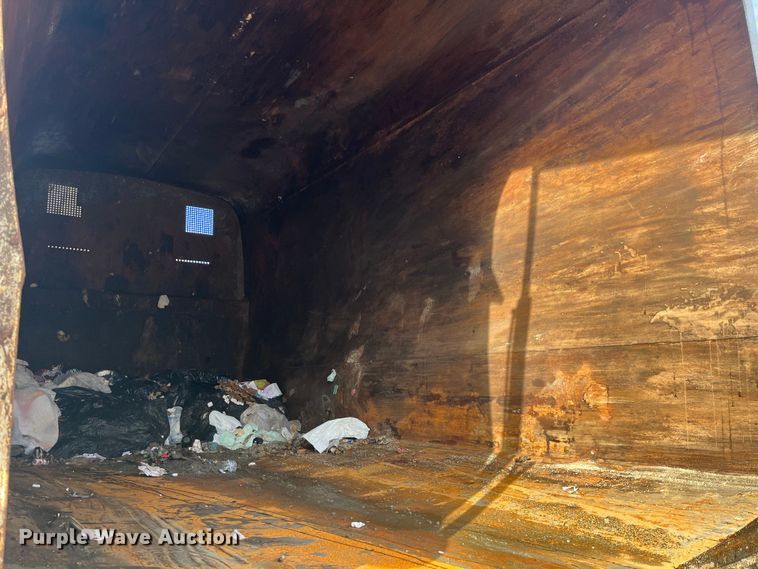 image for item MW9449 2007 Mack LE613 refuse truck